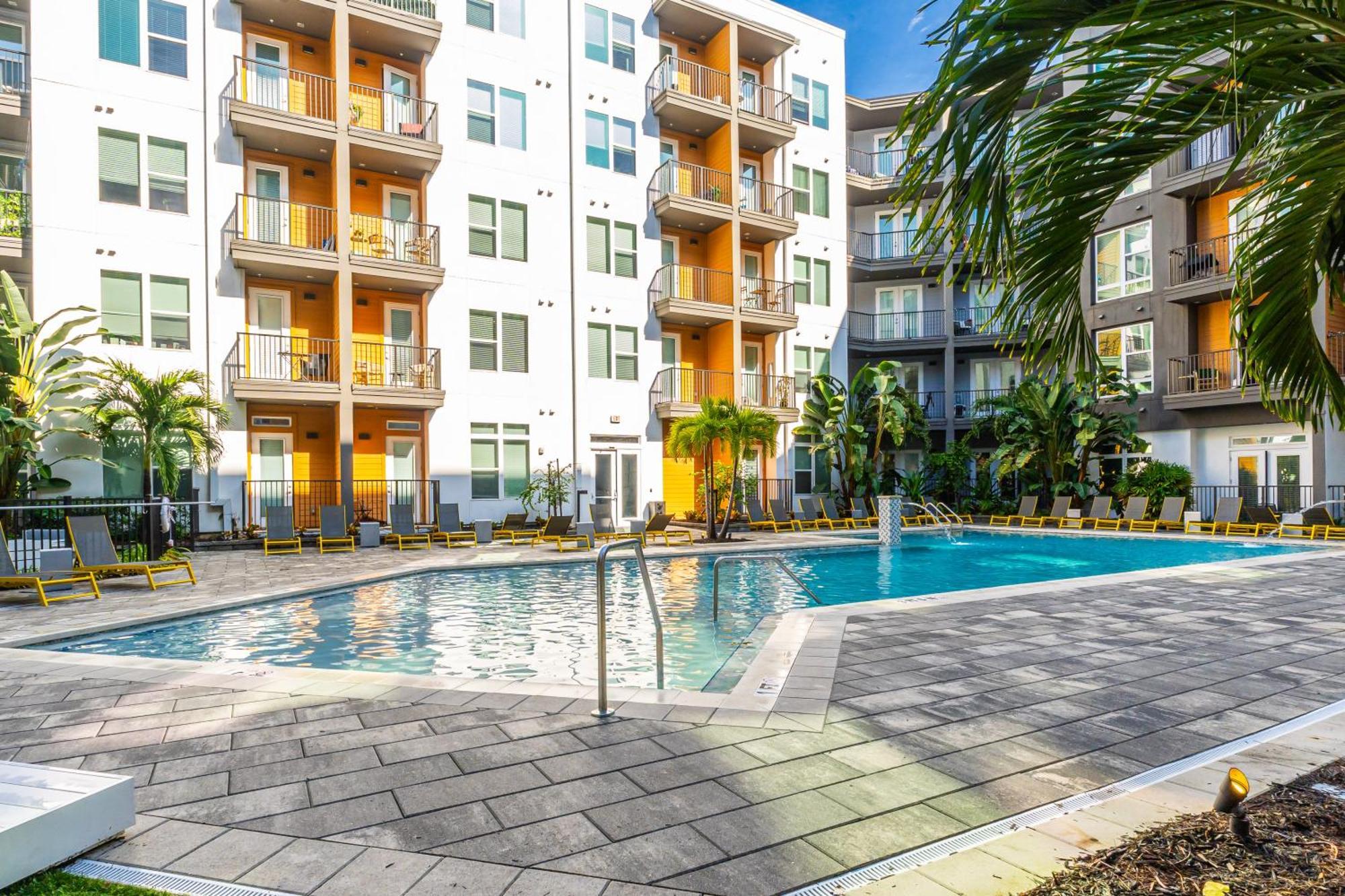 Tropicana Field 1 Bed In Downtown St Pete With Free Parking Αγία Πετρούπολη Εξωτερικό φωτογραφία