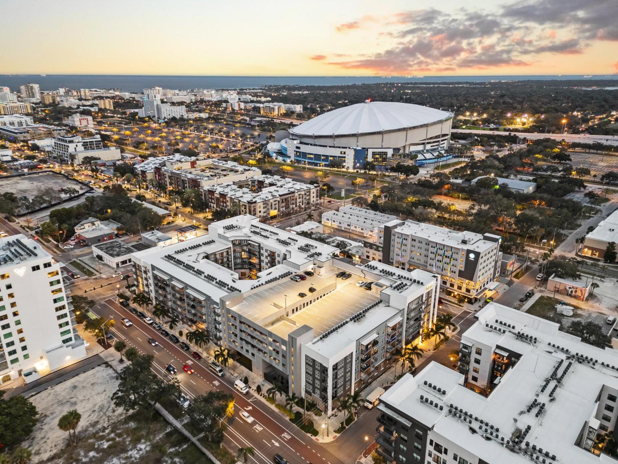 Tropicana Field 1 Bed In Downtown St Pete With Free Parking Αγία Πετρούπολη Εξωτερικό φωτογραφία